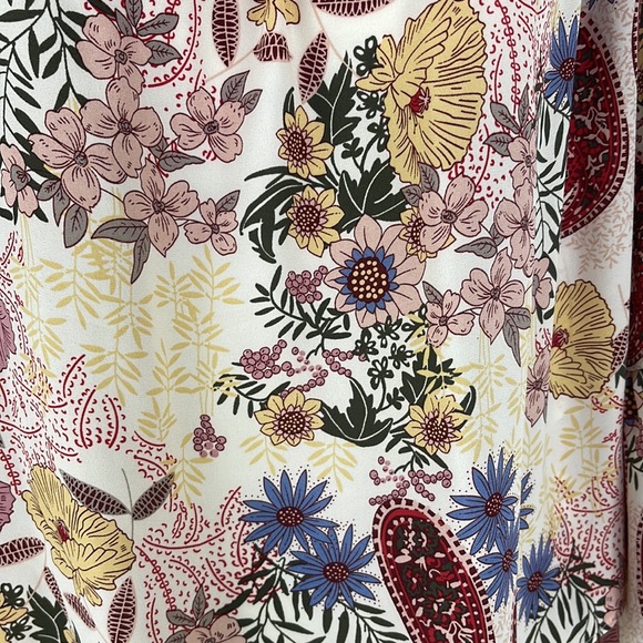 Flowered & Paisley On/ Off Shoulder Top with Flounce Sleeve - Picture 2 of 6